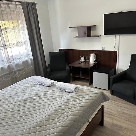 Dukat Hotel Horyniec Exterior photo